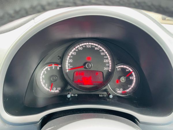 2015 VOLKSWAGEN BEETLE 1.2 TSI DSG AUTO BLOSSON 355451167