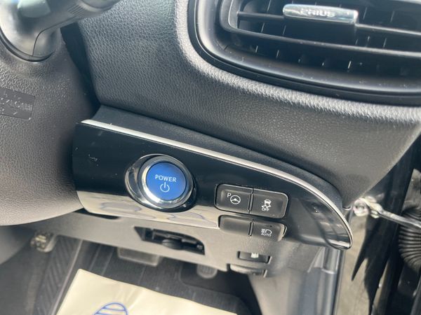 TOYOTA PRIUS 2018, 1.8 HYBRID AUTOMATIC 355453101