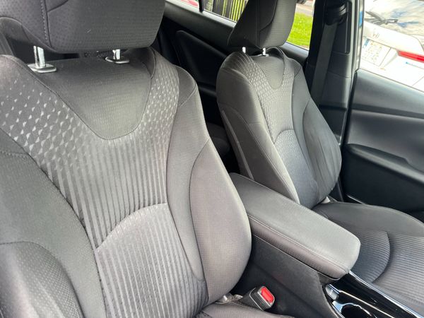 TOYOTA PRIUS 2018, 1.8 HYBRID AUTOMATIC 355453121
