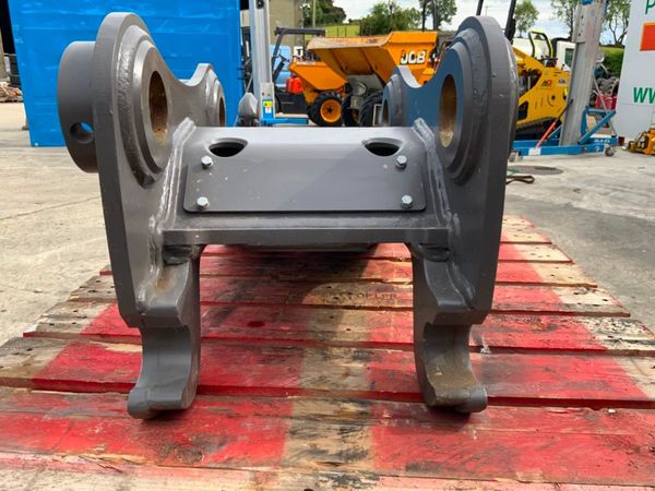 UNUSED VOLVO S1 TYPE QUICK HITCH.........7473. 355466559