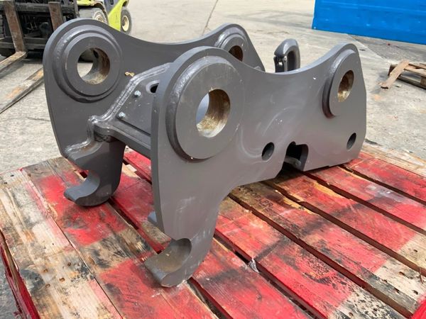 UNUSED VOLVO S1 TYPE QUICK HITCH.........7473. 355466562