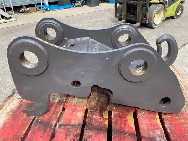 UNUSED VOLVO S1 TYPE QUICK HITCH.........7473. 355466563