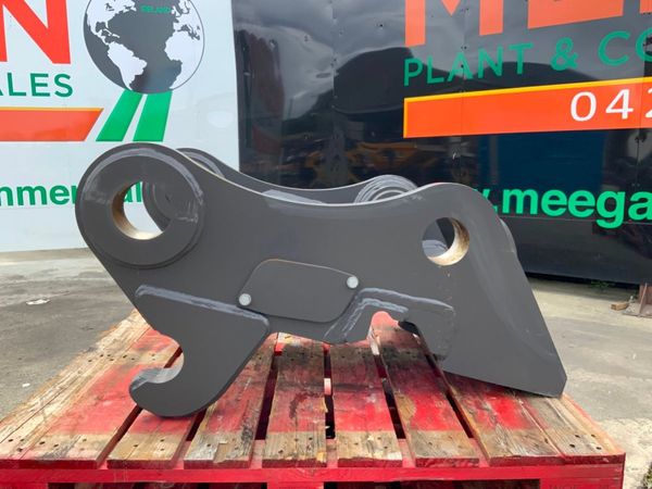 UNUSED VOLVO S3 QUICK HITCH  / COUPLER......7466. 355469497