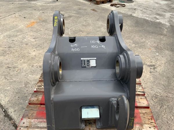 UNUSED VOLVO S3 QUICK HITCH  / COUPLER......7466. 355469509