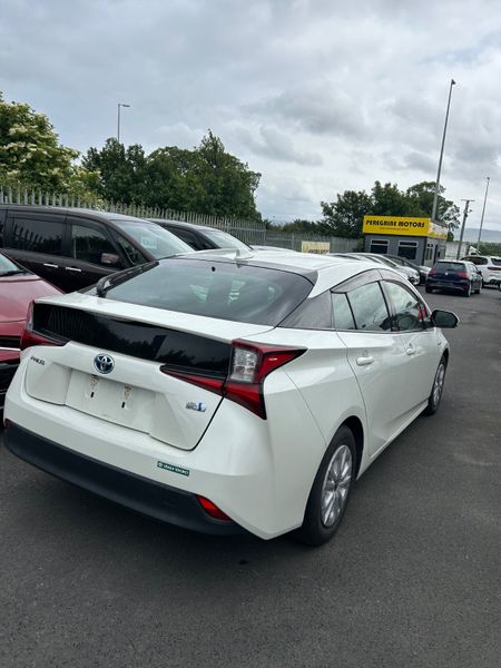 Toyota Prius hybrid auto 355509460