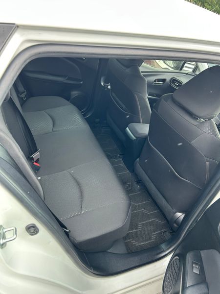 Toyota Prius hybrid auto 355509461