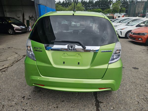 2012 Honda Fit Hybrid Automatic 355596647
