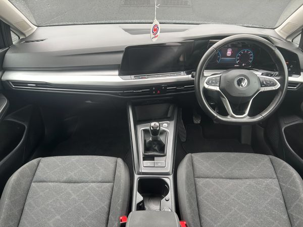 2022 (222) Volkswagen Golf Life 2.0 TDI -New Alloy 355592353