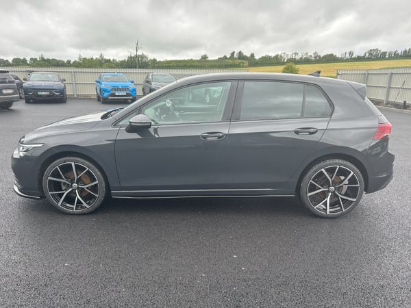 2022 (222) Volkswagen Golf Life 2.0 TDI -New Alloy 355592378