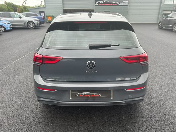 2022 (222) Volkswagen Golf Life 2.0 TDI -New Alloy 355592380