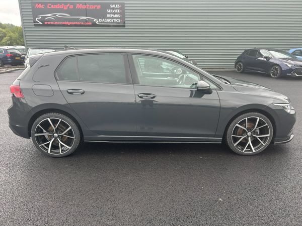 2022 (222) Volkswagen Golf Life 2.0 TDI -New Alloy 355592382