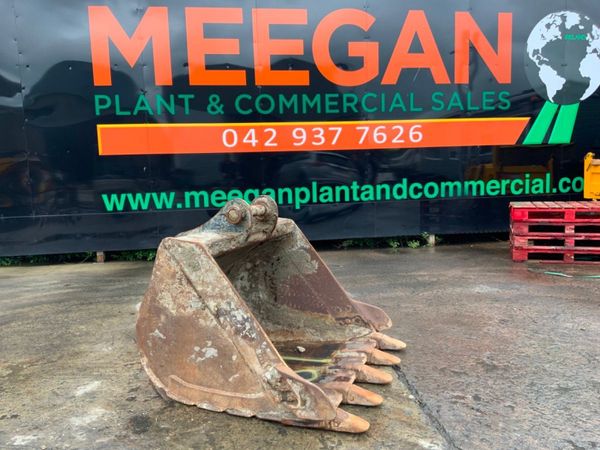 48" DIGGING BUCKET..........65mm PINS.....181. 355592572