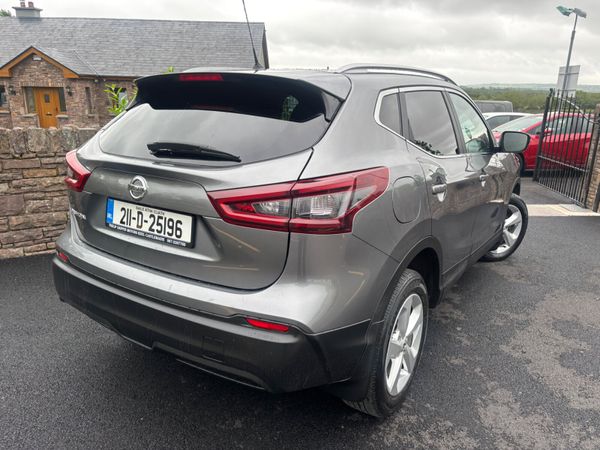 Nissan Qashqai SV Commercial  only 102000kms 355604629