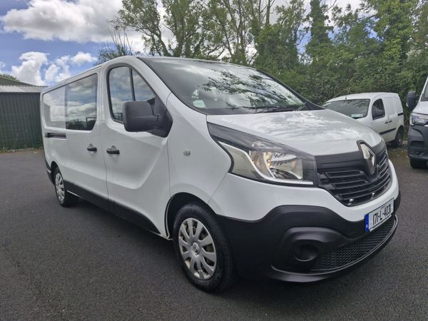 Renault Trafic 2017 Crewcab 355600598