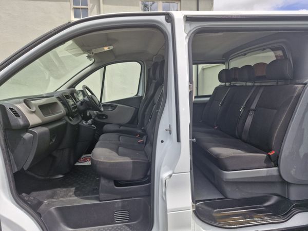 Renault Trafic 2017 Crewcab 355600610