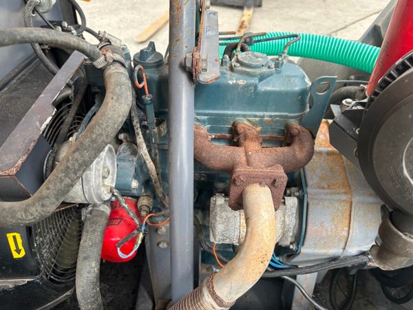 2015 ...ATLAS  XAS47 ..ROAD AIR COMPRESSOR. 355612828