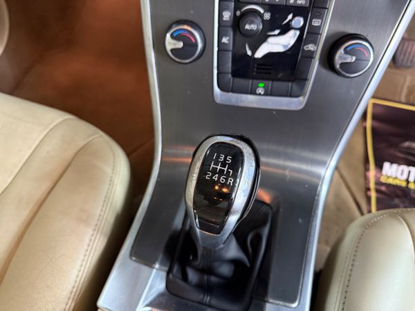 🌑2014 VOLVO XC60 2.0 DIESEL MANUAL🌑 355654944