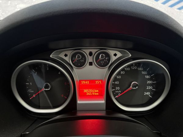 Ford Kuga 2011 Diesel 4X4 355668422