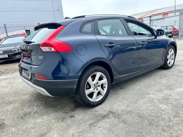 2015 Volvo V40 355705786