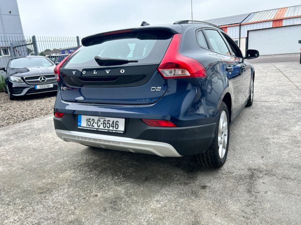 2015 Volvo V40 355705829