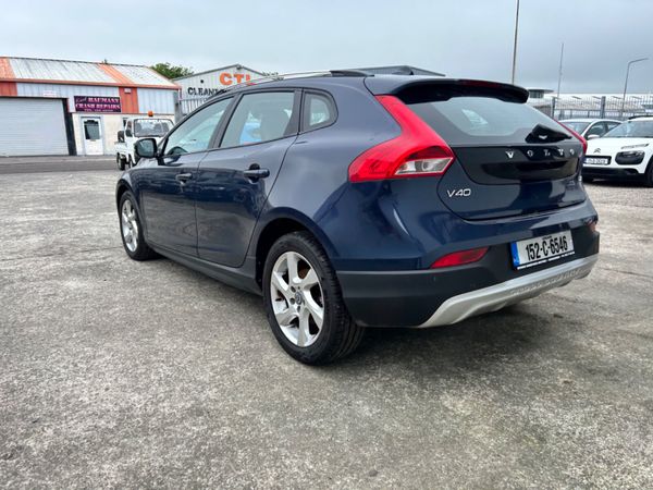2015 Volvo V40 355705833