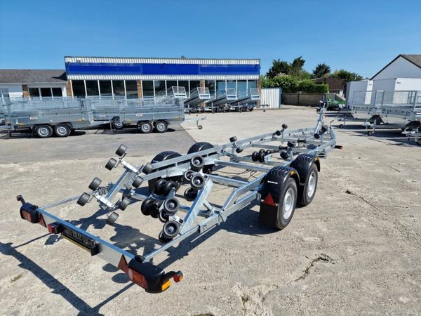 Boat Trailers 355787794