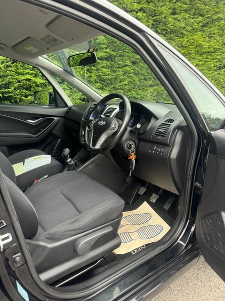 Hyundai ix20 2017 DELUXE 1.4 PETROL 355793877