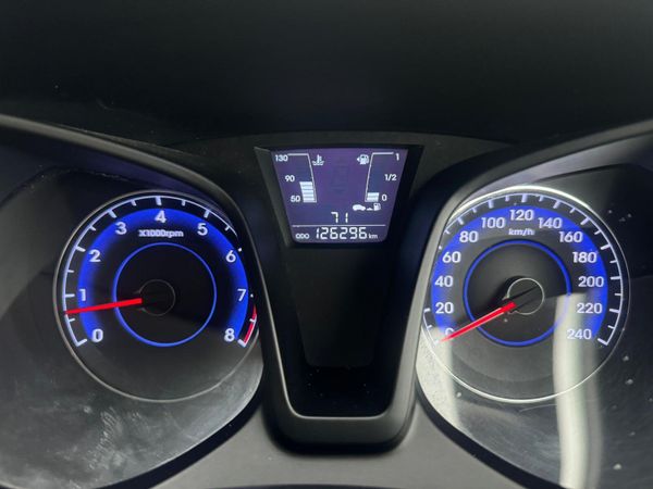 Hyundai ix20 2017 DELUXE 1.4 PETROL 355793870
