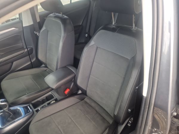 Volkswagen T-Roc 2.0 TDi 355904098