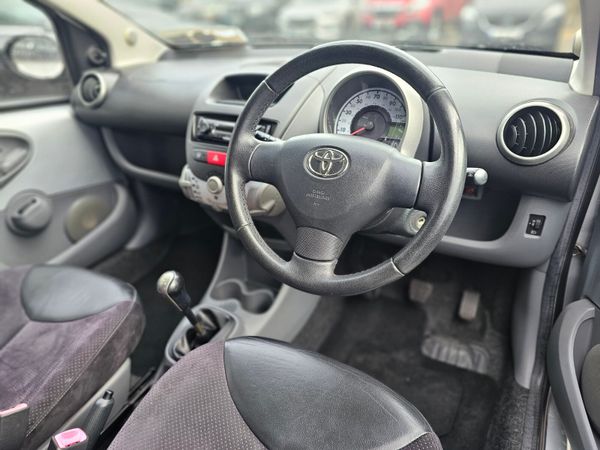 TOYOTA AYGO // NEW NCT 06/26 // PLATINUM MODEL 356147130