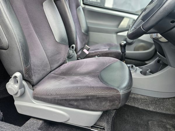 TOYOTA AYGO // NEW NCT 06/26 // PLATINUM MODEL 356147132