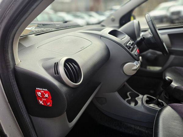 TOYOTA AYGO // NEW NCT 06/26 // PLATINUM MODEL 356147145