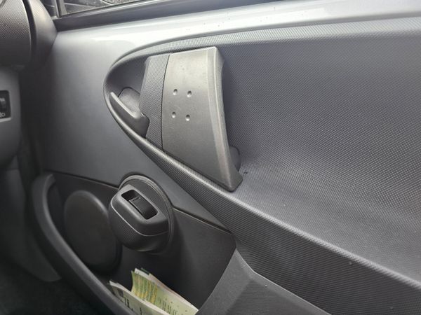 TOYOTA AYGO // NEW NCT 06/26 // PLATINUM MODEL 356147141
