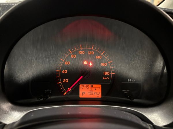 Toyota Vitz 1.3 AUTO Push Start 356258464