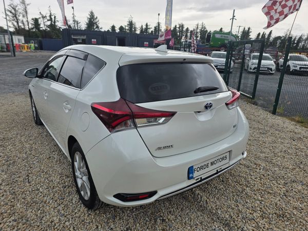 Toyota Auris Hybrid Automatic 2017 356273256