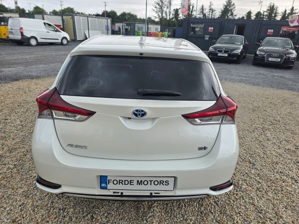Toyota Auris Hybrid Automatic 2017 356273303