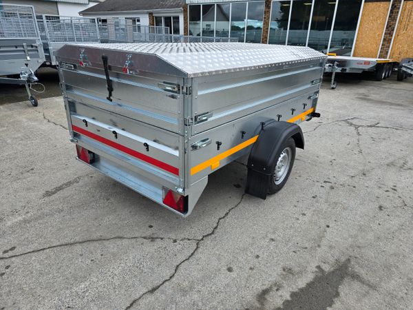 7x4 trailer with cover 356407158