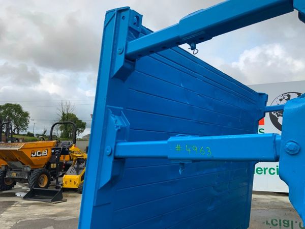 3.5mts x 2.5mts TRENCH SUPPORT BOX.........4963. 356414388