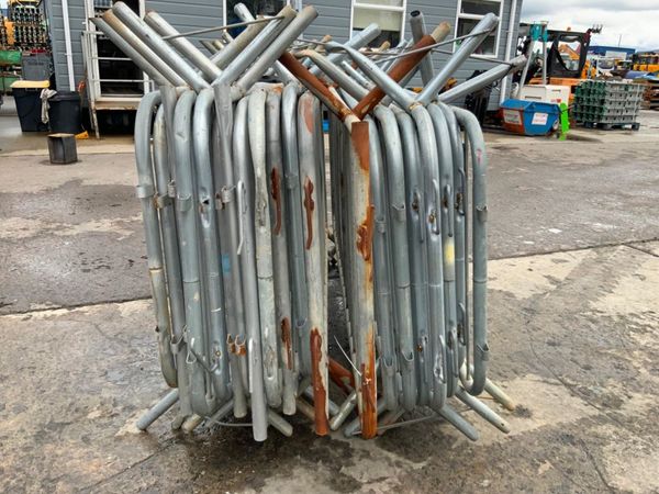 20 of GALVANISED PEDESTRIAN BARRIERS......4856. 356428327