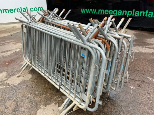 20 of GALVANISED PEDESTRIAN BARRIERS......4856. 356428333
