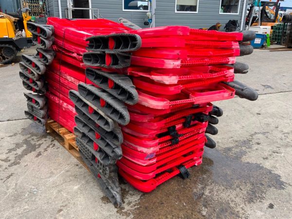 20 of  PEDESTRIAN  PLASTIC BARRIERS......5679. 356444394