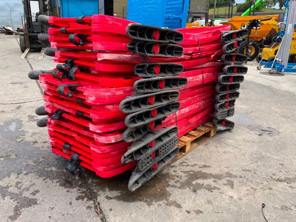 20 of  PEDESTRIAN  PLASTIC BARRIERS......5679. 356444395
