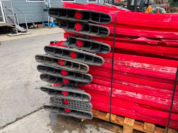 20 of  PEDESTRIAN  PLASTIC BARRIERS......5679. 356444399