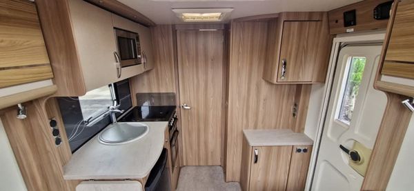 Swift Corniche 19/4 island bed Caravan 356450660