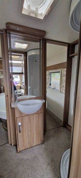 Swift Corniche 19/4 island bed Caravan 356450661