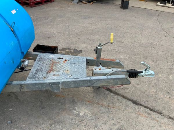 900lts. SINGLE AXLE WATER BOWSER..........57w. 356460520