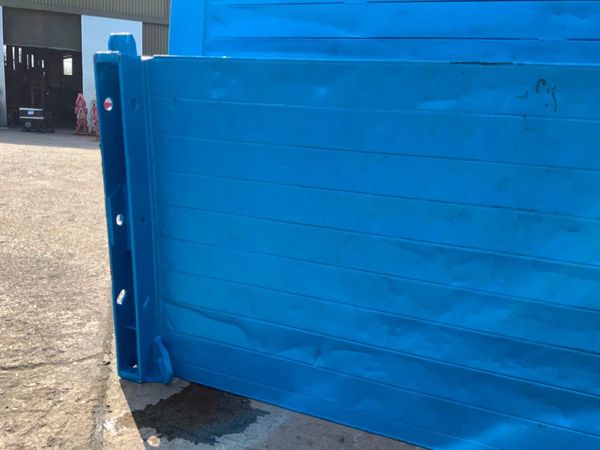 3.5 x 2.65 mts TRENCH BOX / RISER ASSEMBLY...5103. 356543316