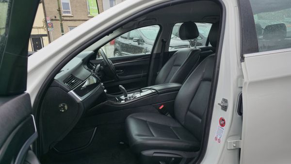BMW 5-Series 2015 356558199
