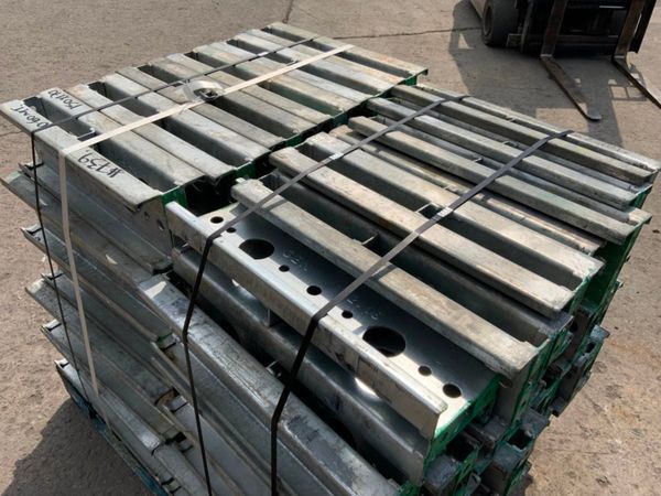 600mm SHUTTERING STRONGBACK / WHALERS. 356552516