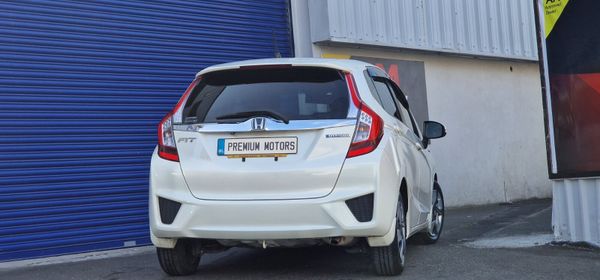 Honda fit Hybrid 356570708